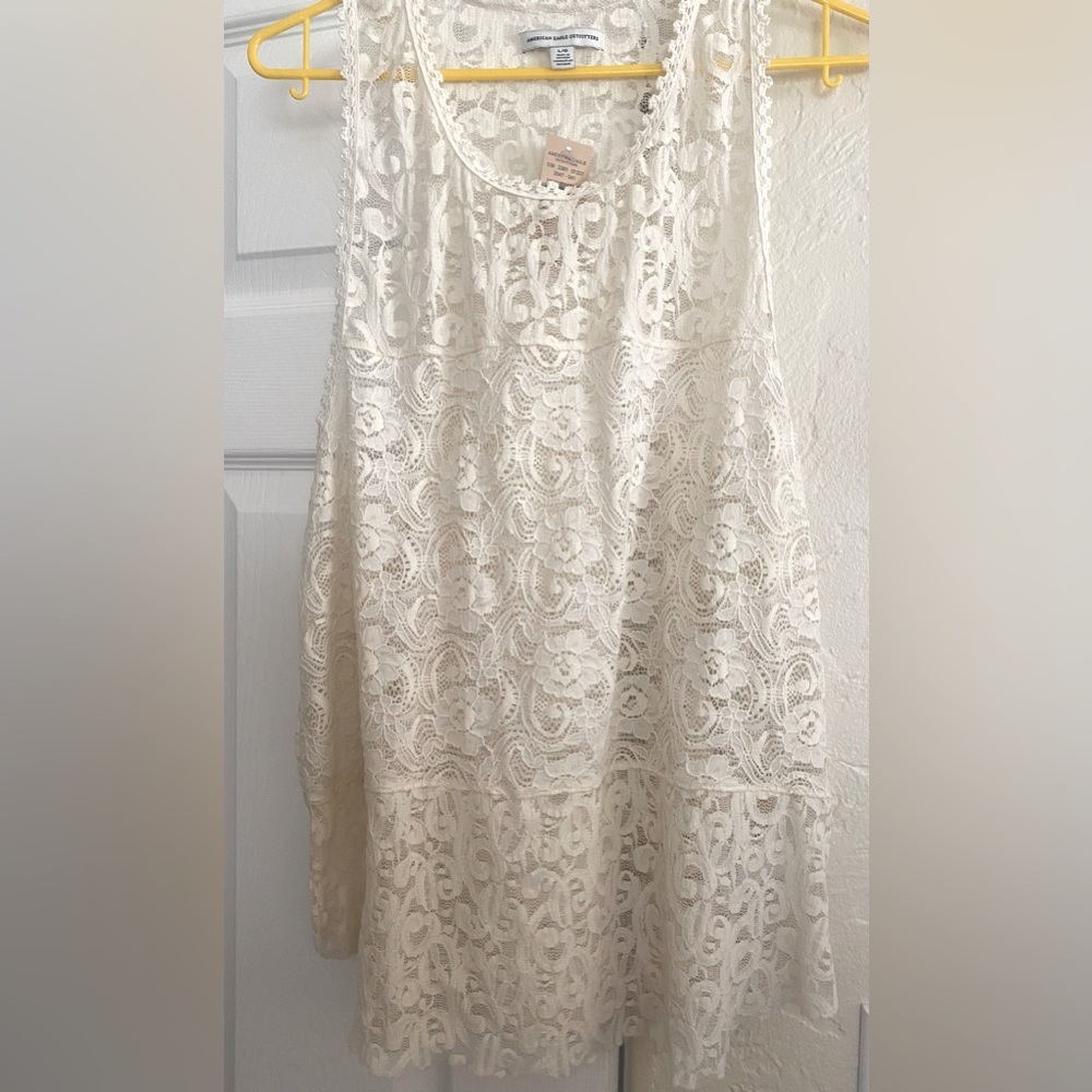 American Eagle Outfitters cream lace tank top. Size L.